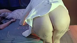 Shares bed with stepmom while stepsister sneaks under! 😳