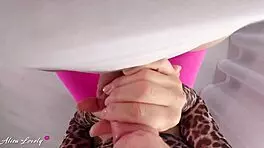 i giv dick suckin lesson in leggins