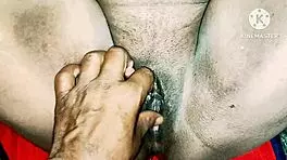 देसी भाभी नेबर बॉय्स को सेड्यूस करती है हार्डकोर पाउंडिंग के लिए बेंट ओवर इंटेंसिटी के साथ