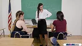 18yo students facesit detention teacher in lesbian group
