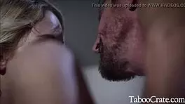 Teen 18+ best friends ke parents se wild family holiday romp mein drilled hoti hai.