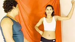 सिस्ट्या की पहली पॉर्न वीडियो, देसी लड़की की गीली चूत और नेचुरल चुचियां क्लोजअप