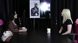 Sua Posição Preferida No Sexo É De 4 E Disse Quem Daria Match No Jogo Do Tinder Vivian Lola Sheer Red