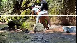 pareja amateur se graba follando con su hermanastro en el rio