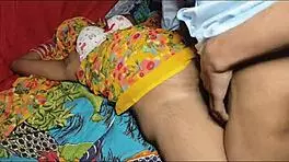 ब्लैक गाय हॉर्नी टीन 18+ जेसिका लिंकन को इंटररेसल असफकिंग में इंटेंसली फक करता है