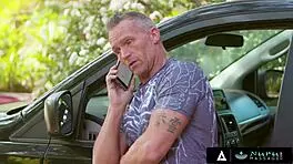 Nuru massage relieves back problems effectively