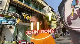 johntronx पेटाया की पतली बारगर्ल को लंच ब्रेक में चोदता है