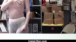 SHOPLIFTER TEEN 18+ BEGGING THE GUARD TO NOT INVOLVE LAW ENFORCEMENTS - CUTELIFTER