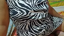 Yo, Indian desi girl Priya gets naughty with her boyfriend in bed