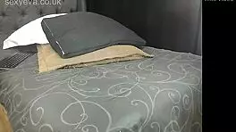 Yo, watch this amateur teen insert a toy on live cam!