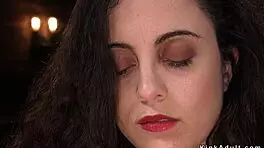 Petite solo babe fucking machine in kinky session