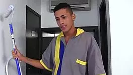 sultry tranny nicolly pantoja seduces young man into anal