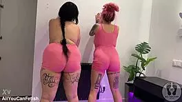 gg huge boobs bouncing wild with belly fetish and ass shaking preview