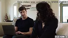 latina victoria voxxx calls troubleshooter guy fucks her tight pussy hard 😏