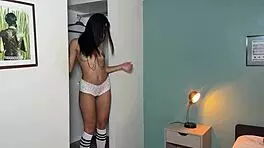 man, novinha lets lover finish right at her tight pussy entrance