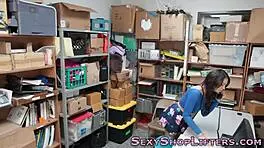 caught teen 18+ rides mallcop after getting busted in hardcore action