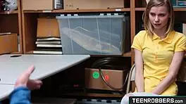 Catarina's Pussy Feast!