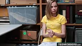 Catarina's Pussy Feast!