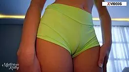 Get hard and jerk off to my sexy ass now. Don’t you crave it?