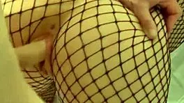 Hermoso co�o labios gordos showcases reality beauty.