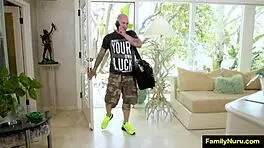 तेल की गरम मस्ती