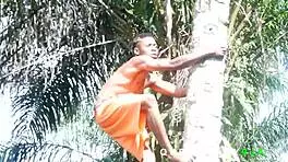 Young ebony girl rewards helper with hardcore bush fuck