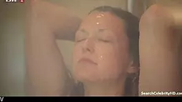 Louise Meritz in Ditte Louise S01E01