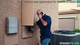 Huge Boobs Gamer Girl Fucks Repairman with Tight Pussy