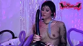 emo girl getting hot with balloons, so sexy 😈