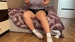 सेक्सी टीचर बेड पर एक्सएक्सएक्स कास्टिंग वीडियो के लिए पाउंड होती है