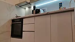 Curvy Teen Prepares Food In Tight Yoga Shorts, Teasing Viewers