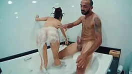 Safada eagerly takes cock and swallows cum