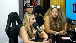 I saw bruna and isa show their asses and wink seductively