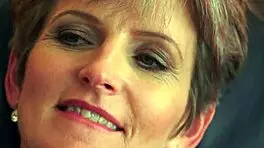 Mature lesbian gets fingerfucked with raw desire by granny