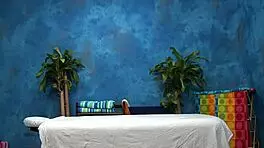 Natural teen 18+ sucks rubber cock