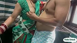 देसी भाभी देवर के साथ इंटिमेट मोमेंट्स शेयर करती