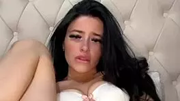 Horny American Exchange Student Girlfriend Delivers Wild Experience