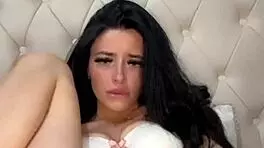 Horny American Exchange Student Girlfriend Delivers Wild Experience