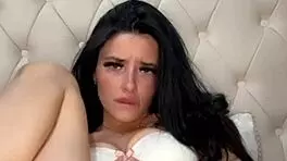 Horny American Exchange Student Girlfriend Delivers Wild Experience