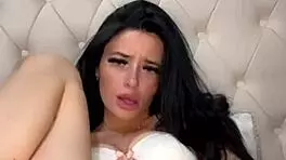 Horny American Exchange Student Girlfriend Delivers Wild Experience