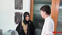 This hijab milf Kylie Kingston bangs the repairman behind closed doors
