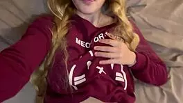 Beautiful College Girl Gropes Herself in Forest Homemade Clip