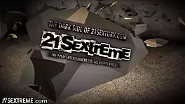 Smokin Hot Stepmilf Intensely Pleasures Heartbroken Stepdaughter