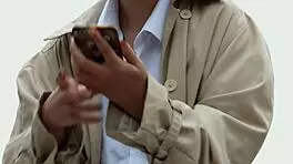 शर्मीली नर्डी कोएड ब्लूम लैंबी रॉ डॉगीस्टाइल चुदाई में जोर से सवार होती है