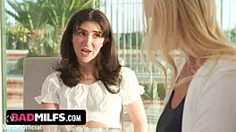 Teen Daughter Blows Host While Milf Watches In Cage During Ffm