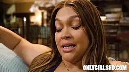 Crush Confession Ashlyn And Siri Scissor