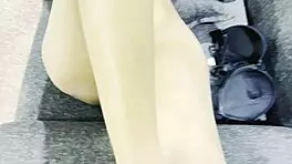 Indian Model Teen 18+ Plays Solo in Amazing Performance