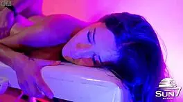 hey, masseuse offers sex therapy and makes teen squirt hard! 💦