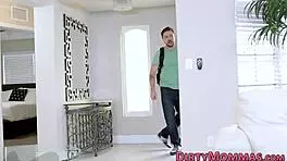 Teen and milf deepthroat huge black cocks intensely