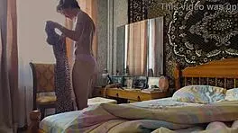 वाह! यूएसएसआर से बेस्ट वाइफ ड्रेस उतारकर सेक्सी घरेलू एकशन के लिए!